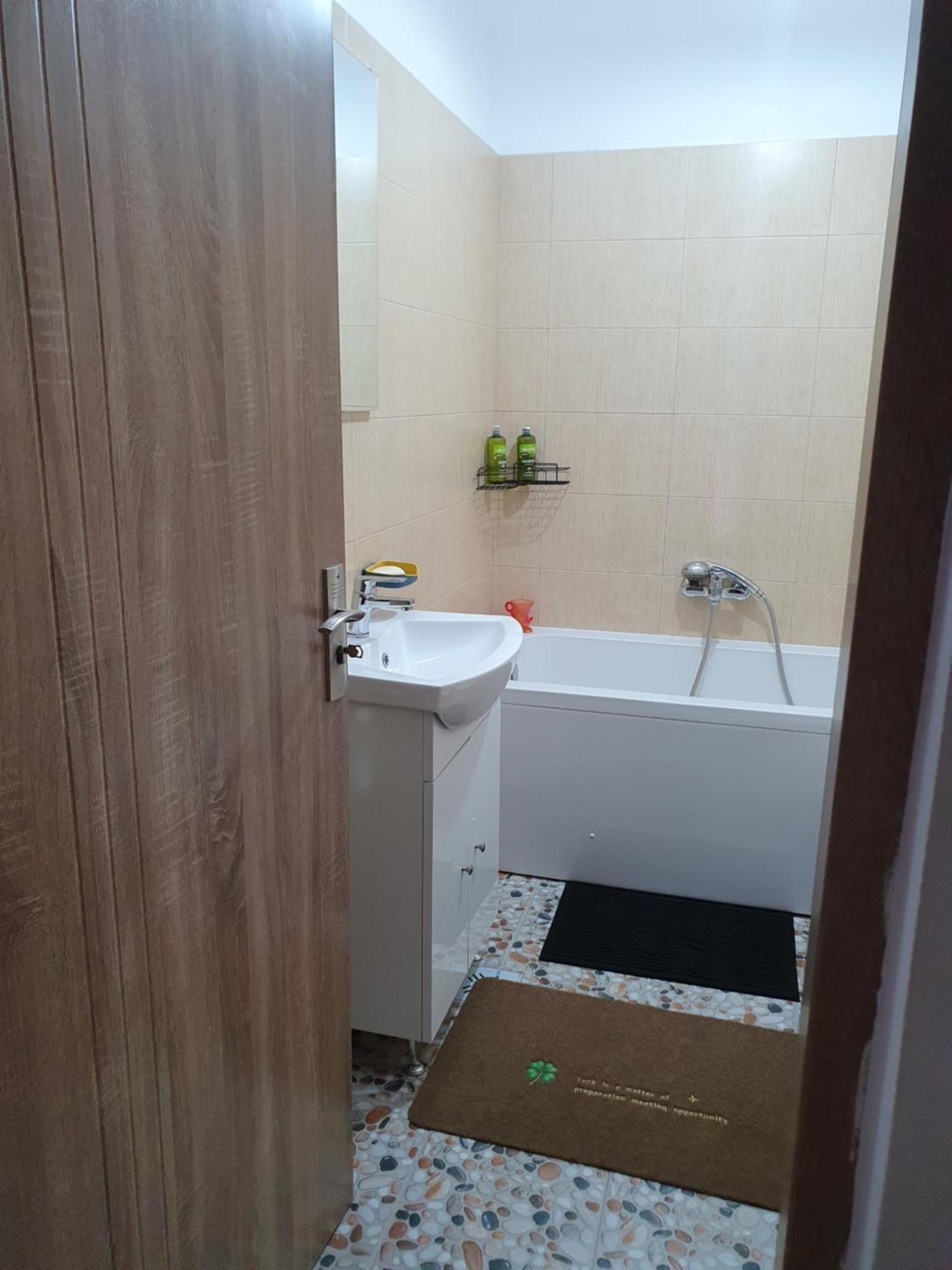 Apartament Castelul Bran Ramnicu Valcea Luaran gambar
